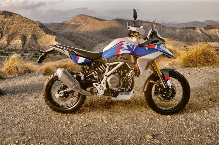 Trophy: Magnesiumteile, Sportfahrwerk, Easy-Ride-Clutch